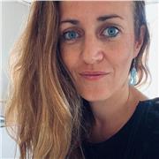 Nativa y profesora de francés en un instituto